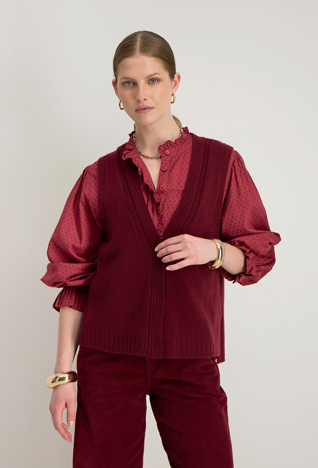 Gilet femme Hilda en mérinos,maille fine et silhouette enveloppante