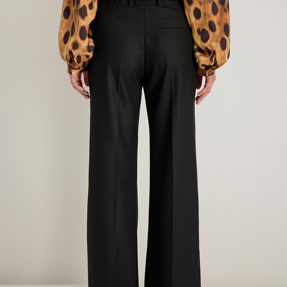 
                      
                        PANTALON RAINA
                      
                    