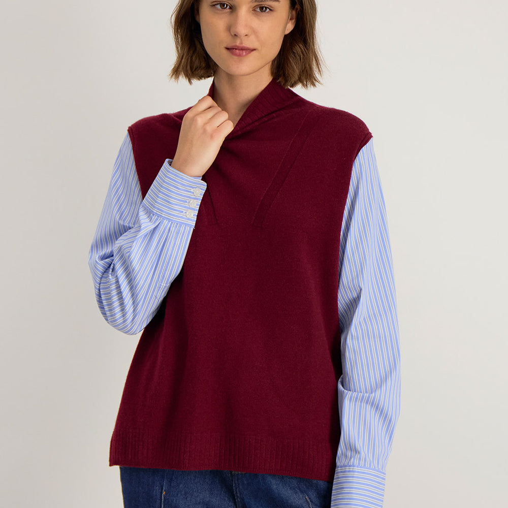 Pull Lita 2-en-1 avec col cheminée et manches effet chemise intégrées, coupe droite et fentes côtés