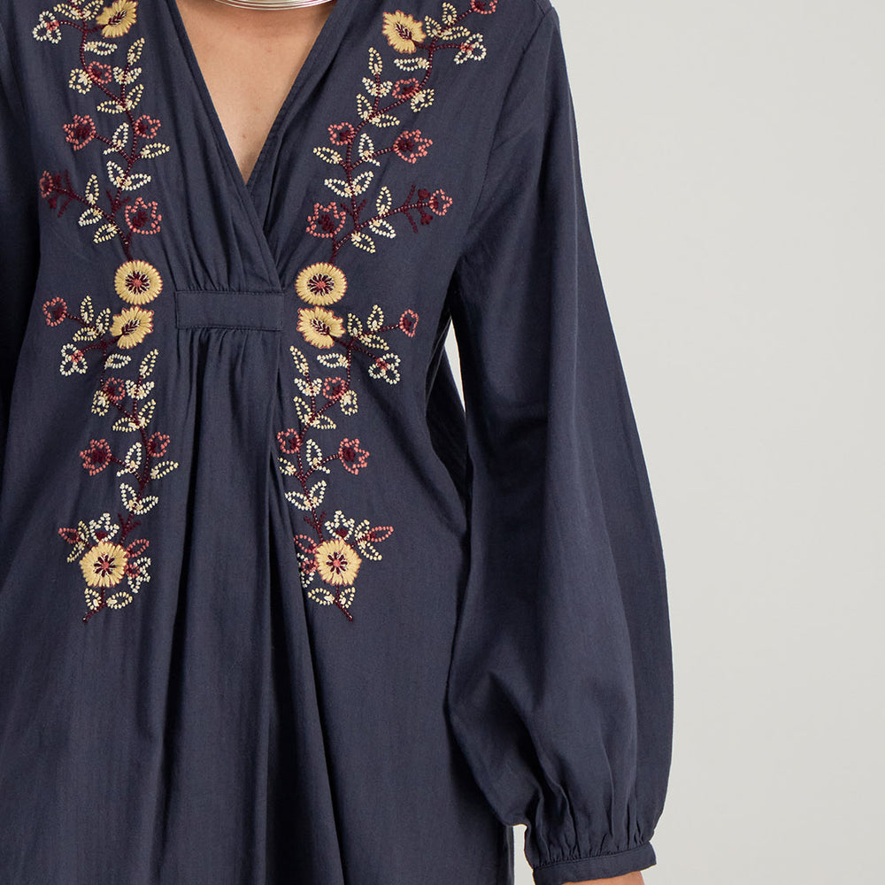 
                      
                        ROBE KLEO
                      
                    
