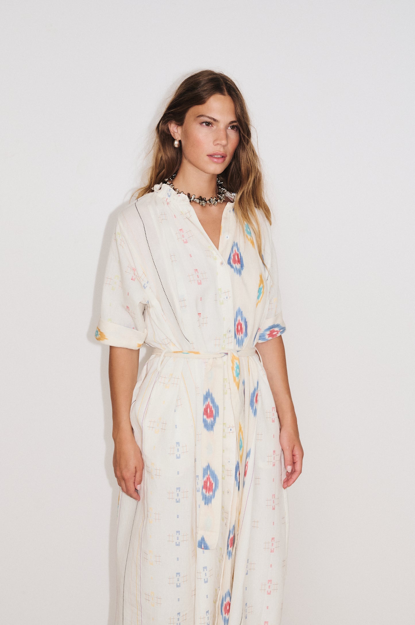 Robe chemise midaxi Kaia écru en coton patchwork multicolore vue de face